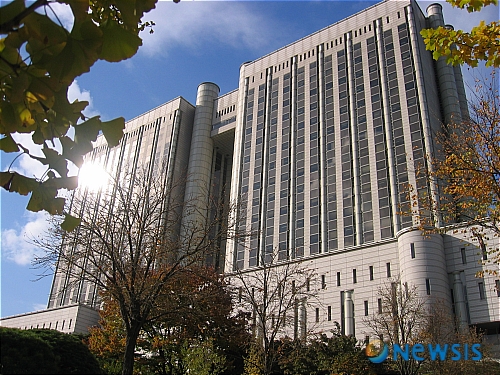 【서울=뉴시스】&nbsp; 서울중앙지법 전경 /김성현기자 seankim@newsis.com