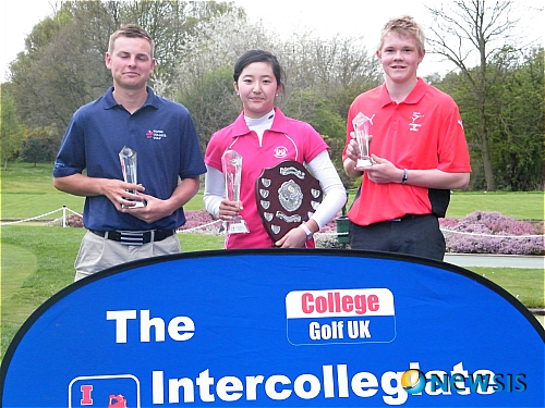 【서울=뉴시스】서상준 기자 = ‘골프천재’ 양자령이(16.남양주 광동고 1년) 지난 28일(현지시각) 영국에서 열린 ‘2010 영국 College cup’ 전국남녀고등학생부에서 우승을 차지했다. (사진=남양주 광동고 제공) <관련기사 있음> ssjun@newsis.com 