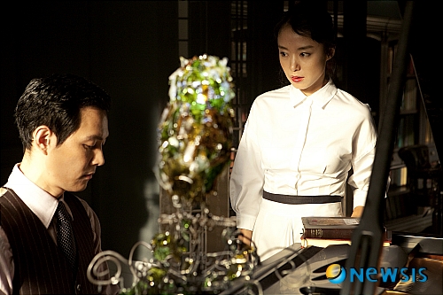 【서울=뉴시스】진현철 기자 = 영화 ‘하녀’(감독 임상수)는 ‘망(望)’ 컬렉션이다. <관련기사 있음> agacul@newsis.com