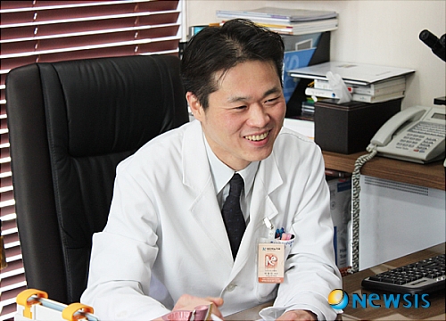 【서울=뉴시스헬스/뉴시스】 비뇨기과 전문의 박왕진 원장. <사진 = 박왕진 원장 제공> 오현지기자 ohj@newsishealth.com