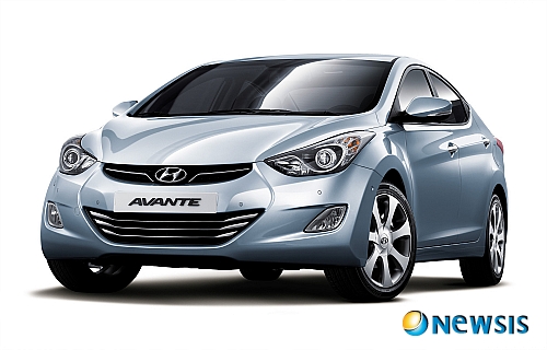 【서울=뉴시스】정병준 기자 = 현대자동차가 6일 출시를 앞두고 있는 신형 아반떼의 감성품질 사양을 공개하며 적극적인 사전 마케팅에 나섰다.&nbsp; 이번에 공개된 신형 아반떼의 감성품질 사양들은 시각, 청각, 후각 등 운전자의 ‘오감 만족’을 위한 다양한 신기술이 적용된 것이 특징이다(사진=현대자동차 제공)./ photo@newsis.com 