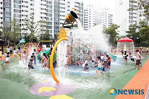 【대구=뉴시스】최일영 기자 = 대구 동구청은 어린이들의 여름방학에 맞춰 20일 신서물놀이장을 개장한다. (사진=대구시 동구청 제공)&nbsp; photo@newsis.com