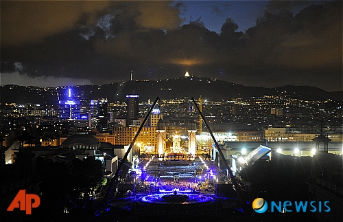 【바르셀로나(스페인)=AP/뉴시스】26일(현지시간) 스페인 바르셀로나에서 제20회 유럽육상선수권대회 개막식이 펼쳐지고 있다.