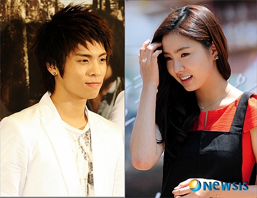 【서울=뉴시스】이재훈 기자 = 그룹 ‘샤이니’의 종현(20)과 탤런트 신세경(20)이 열애 중이다.&nbsp; 27일 샤이니의 매니지먼트사 SM엔터테인먼트에 따르면, 종현과 신세경은 친구 사이에서 최근 연인 관계로 발전했다.&nbsp; 두 사람은 지난 8월 아는 사람들의 모임에서 처음 만났다. 이후 서로 좋은 감정을 갖게 됐으며 본격적으로 교제한 지는 약 한 달 정도 됐다.&nbsp; SM은 “지인들끼리의 모임을 통해 몇 번 만남을 가졌다고 들었다”며 “이제 막 시작하는 단계인 것 같다”고 전했다.&nbsp; 신세경의 매니지먼트사인 나무엑터스도 “서로 좋은 감정을 안고 알아가는 단계로 알고 있다”고 확인했다.&nbsp; 앞서 종현은 지난 3월 케이블채널 KBS조이 육아체험 프로그램 ‘샤이니의 헬로 베이비’ 녹화 도중 신세경을 이상형으로 꼽기도 했다.&nbsp; 종현은 2008년 샤이니의 미니 앨범 ‘누난 너무 예뻐’로 데뷔했다. 최근 2집 리패키지 앨범 ‘헬로’의 타이틀곡 ‘헬로’로 활동 중이다. 12월 샤이니 첫 단독 콘서트을 앞두고 있다.&nbsp;&nbsp; 신세경은 1998년 가수 서태지(38) 5집 ‘테이크 5’ 포스터 모델로 데뷔했다. 지난해 MBC TV 시트콤 ‘지붕뚫고 하이킥’으로 스타덤에 올랐다. 28일 영화 ‘어쿠스틱’ 개봉을 앞두고 있다. 영화배우 송강호(43)와 영화 ‘푸른 소금’을 촬영 중이다.&nbsp; realpaper7@newsis.com&nbsp; 