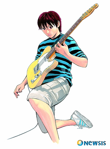 【서울=뉴시스】이재훈 기자 = 망가(漫画·Manga)는 만화를 뜻하는 일본어 단어다. 2000년 이후 일본뿐만 아니라 세계적으로 각광을 받고 있다. 특히, 다양한 창의성을 효과적으로 일깨울 수 있는 대중매체로 급부상 중이다. 영화를 비롯해 애니메이션, 게임 등 장르를 넘나들며 세력을 확장하고 있다.&nbsp; 아트선재센터가 일본국제교류기금과 함께 선보이는 전시회 ‘망가: 일본만화의 새로운 표현’은 최근 10여년간 망가의 흐름을 보여주는 작품들로 구성됐다.&nbsp; ‘넘버 파이브’ ‘신만이 아는 세계’ ‘슈가 슈가 룬’ ‘벡’ ‘해수의 아이’ ‘소라닌’ ‘역에서 5분’ ‘센넨화보’ ‘노다메 칸타빌레’ 등 현대를 대표하는 일본 작가 9명의 작품이 내걸린다.&nbsp;&nbsp; 이 가운데 마쓰모토 타이요(43)의 ‘넘버 파이브’는 생태계가 파멸된 이후 인류가 만든 초인류 평화대와 저항자에 대한 이야기로 주목 받는다. 만화의 배경을 크게 확대해 전시장 초입에 설치, 관람객의 눈길을 끈다.&nbsp; 해럴드 사쿠이시(41)의 ‘벡’은 만화 속 밴드의 콘서트 장면을 3개의 스크린을 통해 보여준다. 사운드 없이 감상하게 만들어 음악을 시각적으로 느낄 수 있게끔 구현한다.&nbsp; 이가라시 다이스케(41)의 ‘해수의 아이’는 최근 이슈가 되고 있는 생태학에 관한 작품이다. 바다를 연상시키는 빙 둘러싼 공간에서 이뤄진다.&nbsp; 아사노 이니오(30)의 ‘소라닌’은 만화에 등장하는 20대 남녀주인공이 살 법한 원룸이 함께 설치돼 작품의 이해를 돕는다.&nbsp; 교 마치코(30)의 인터넷 연재만화 ‘센넨화보’는 만화의 보급형태가 인쇄 매체에서 웹 매체로 변화되고 있는 양상을 보여주는 대표적인 작품이다.&nbsp; 니노미야 토모코(41)의 ‘노다메 칸타빌레’는 자동피아노로 연주되는 음악과 함께 작품을 감상할 수 있게끔 꾸몄다. 이미 애니메이션과 TV드라마, 영화 등으로 만들어졌으며 국내에서도 인기가 높다.&nbsp; 이번 전시를 협력한 미토예술관 현대미술센터의 큐레이터 다카하시 미즈키(37)는 “주로 책을 통해 접하는 망가를 전시로는 어떻게 보여줄지 고민했다”며 “번역과 복제 기술이 발전하면서 그림을 즐기는 자세와 생각이 변했는데 그런 부분에 초점을 맞췄다”고 밝혔다. “9·11 테러와 동세대 젊은이들의 고민 등 지난 10년간 벌어진 현상을 그린 망가를 중심으로 작품을 선별했다”며 “이 전시를 출발점으로 망가에 대한 더 활발한 논의가 펼쳐졌으면 좋겠다”고 바랐다.&nbsp; 전시공간을 디자인한 도요시마 히데키(39)는 “관람객이 작품을 보면서 질문하고 자연스럽게 그 답을 찾아가게끔 구성했다”며 “작품을 2차원으로 접한 후 3차원으로 체험하고 다시 2차원으로 느낄 수 있는 기회가 될 것”이라고 알렸다.&nbsp;&nbsp; 4일부터 2011년 2월13일까지 서울 종로구 소격동 아트선재센터에서 볼 수 있다. 이해를 돕기 위해 ‘만화로 이해하는 망가전’ 가이드북이 제작된다. 개막일에는 다카하시 미즈키와 도요시마 히데키와의 대화가 진행된다. 2011년 1월20일에는 ‘문화사회학적 만화 읽기’를 주제로 심포지엄도 마련된다. 성인 3000원, 학생 1500원. 아트선재센터 02-733-8945&nbsp; realpaper7@newsis.com&nbsp; 