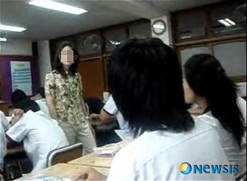 중딩  유출  알몸 