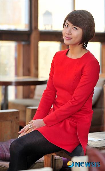 【서울=뉴시스】박세연 기자 = 24일 오후 서울 용산구 이태원의 한 카페에서 많은 화제와 함께 막을 내린 드라마 '시크릿 가든'에서 길라임 역으로 출연한 배우 하지원을 인터뷰 했다.&nbsp;&nbsp;&nbsp; psy5179@newsis.com 