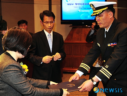 associate_pic3