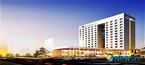 【군산=뉴시스】 고석중 기자 = 6일 전북 군산시가 오식도동 새만금 전시관 부지(9917㎡)에 추진중인 13층 187실 규모의 특2급 관광호텔 조감도를 공개했다.(사진=군산시 제공)&nbsp;&nbsp; photo@newsis.com