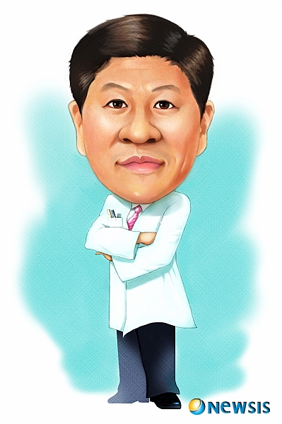 【서울=뉴시스】‘성 오륜서’를 시작하며<1>&nbsp; 우연한 기회에 읽게 된 미야모토 무사시(宮本武藏 1584~1645)의 ‘오륜서(五輪書)’는 그 내용이 상당히 흥미로웠다. 특히 무사시가 양손에 두 개의 칼을 들고 싸우고, 전국의 빼어난 검객들과의 60여차례나 되는 진검 승부에서 단 한 차례도 패하지 않았으며, 병법을 통해 도(道)의 이치를 깨닫고 도인(道人)의 경지에 이르렀다는 것이 놀라웠다.