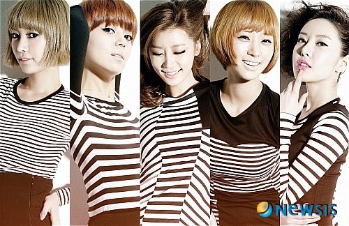 【서울=뉴시스】유상우 기자 = 살랑살랑거리며 대중을 유혹하던 몸짓이 역동적, 파워풀해졌다. 스타일은 올 시즌 핫 트렌드인 비비드 컬러로 완성했다. 의상도 반짝이 대신 몸매가 그대로 드러나는 핫팬츠에 시스루 룩을 입었다.&nbsp; 신곡 '앵그리(Angry)'를 제대로 소화하기 위해 5인 여성그룹 'LPG'(수연·세미·가연·유미·은별)가 신경 쓴 것들이다.&nbsp; 디지털 싱글 '앵그리'는 지난해 세계 팝댄스 장르를 휩쓴 노래 '위 노 스피크 아메리카노'(We No Speak Americano)를 리메이크한 곡이다. 호주 출신 2인 밴드 '욜란다 비쿨'이 호주의 DJ 겸 프로듀서 D컵과 손잡고 지난해 2월 발표해 각국에서 인기를 얻은 곡이다. 당시 16개국 20개 차트에서 1위를 차지했고, 한국에서도 방송 프로그램 등에 삽입되며 사랑받았다.&nbsp; 부담스러울 수밖에 없지만 LPG는 "만반의 준비를 했다"며 걱정 말란다. "워낙 유명한 곡이어서 사실 부담감이 없진 않았지만 LPG만의 색깔로 맛깔스럽게 버무렸다"고 자신했다. 특히 "외국곡이지만 한국적 '뽕끼'가 들어있어 친근했다"고 한다.&nbsp; "대중에게 친근한 곡이고 트로트적인 멜로디가 있어 LPG의 색깔을 버리지 않으면서 요즘 아이돌과 경쟁해도 괜찮을 것 같아 선택했다"(유미)&nbsp; "무모한 도전이라고 볼 수도 있겠지만 우리의 색깔을 유지하면서도 대중에게 친숙하게 다가가기 위해 욕심을 내봤다. 우리가 불러서 트로트스럽다는 말도 하는데 우리가 부르지 않아도 트로트 맛이 난다"(가연)&nbsp; 반응은? "지난해 발표한 '사랑의 초인종'보다 빠르다. 방송사에서 특정가수를 놓고 수군거리면 그 가수가 뜬다는 설이 있는데 요즘 우리가 입에 오르내린다"며 깔깔댄다.&nbsp; 춤과 패션이 파격적으로 변했다. "안무는 파워풀해졌고, 의상은 망사로 된 시스루 상의로 여성미를 살렸다"고 소개했다. 안무는 여성그룹 '시크릿'의 '매직'과 '마돈나' 등의 춤을 만든 플레이댄스 단장 박상현씨가 맡았다.&nbsp; 춤을 소화하기가 쉽지 않았다. 특히 킬힐을 신고 연습한 탓에 몸은 만신창이다.&nbsp; "앉았다 일어날 때 뼈마디가 쑤신다"(세미), "여기저기서 파스냄새가 풀풀 난다. 우리끼리도 경쟁을 해야 되기 때문에 서로 몰래 연습하기도 한다"(가연), "키가 큰 데다 힐을 신고 연습하니까 쉽지 않다. 대부분 발에 물집이 잡히고, 인대도 살짝 늘어나고…, 그러다보니 그동안 지켜온 각선미가 많이 망가졌다"(수미)며 하소연했다.&nbsp; 그래도 즐겁다. "새로운 곡을 낼 때마다 다시 시작하는 기분이다. 신인 같은 느낌. 이런 느낌으로 활동하니까 힘들지 않다."&nbsp; LPG는 일본 진출을 계획중이다. 이미 현지 엔카계의 러브콜을 받았다. "일본에 트로트 그룹이 없다고 들었다. 현지 관계자들이 우리를 보면서 성공할 것이라고 자신하더라. 대지진 피해가 복구되면 엔카 시장에 진출할 것 같다. 엔카 시장이 어떤 곳인지도 알아보고 있고 일본어 공부고 게을리 하지 않고 있다"고 밝혔다.&nbsp; swryu@newsis.com