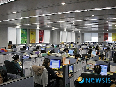 【서울=뉴시스】유희연 기자 = 현대해상 통합콜센터가 위치한 강서사옥에 입주해 있는 현대하이카다이렉트 콜센터는 상담직을 상시채용하고 있다.(사진=현대하이카다이렉트 제공) photo@newsis.com