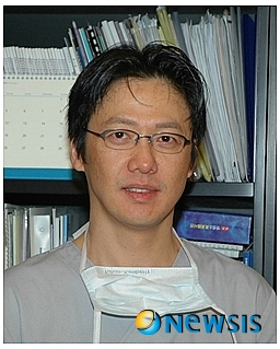 【서울=뉴시스】유희연 기자 = 엠디클리닉 가슴성형센터 이상달 원장.(사진=엠디클리닉가슴성형센터 제공) photo@newsis.com