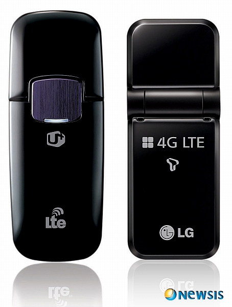 【서울=뉴시스】LG전자가 기존 3G에 비해 5배 이상 빠른 4G LTE(롱 텀 에볼루션) 모뎀을 SK텔레콤(LG-SD711)과 LG유플러스(LG-LD611)에 다음달 1일부터 출시한다. (사진=LG전자 제공) photo@newsis.com