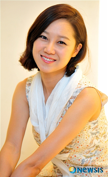 【서울=뉴시스】박세연 기자 = 28일 서울 압구정의 한 카페에서 최근 종 영한 드라마 최고의 사랑에 출연한 배우 공효진을 인터뷰 했다.&nbsp; psy5179@newsis.com