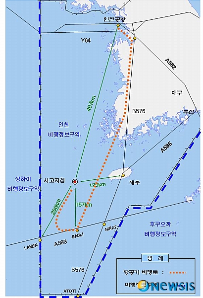 【서울=뉴시스】송윤세 기자 = 국토해양부는 아시아나 소속 991편 화물기(B747-400F)가 28일 오전 3시5분께 인천공항을 이륙해 중국 푸동공항으로 운항하다 항공기 이상으로 제주공항으로 회항하던 중 제주 서쪽 약 70마일에 해상에 오전 4시12분께 추락했다고 밝혔다.&nbsp; knaty@newsis.com