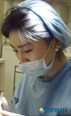 【서울=뉴시스】유희연 기자 = 연세미다인은 헤어라인 교정 모발이식은 꾸준하고 체계적인 관리가 중요하다고 조언한다.(사진=연세미다인 제공)&nbsp;&nbsp;&nbsp; photo@newsis.com