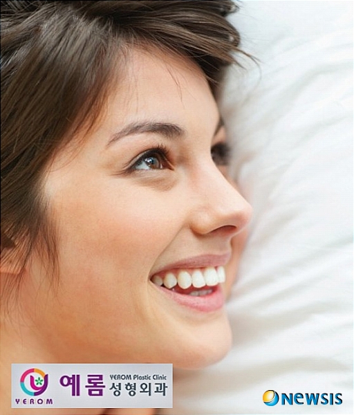 【서울=뉴시스】온라인뉴스팀 = 코성형시 환자가 만족하면서 한번에 좋을 결과를 만들 수 있는 방법에 대해 알아봤다. <사진=예롬성형외과 제공> photo@newsis.com