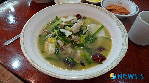 【서울=뉴시스】김정환의 맛있는 집&nbsp; 짜장면 하나, 짬뽕 한 그릇이라도 특별한 곳에서 먹고 싶다면 주저하지 말고 이 집으로 가라.