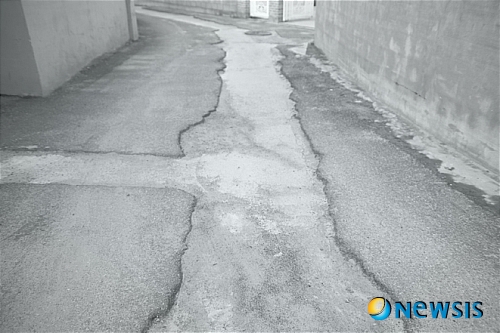 【서울=뉴시스】정소영 작 ‘Flow I·C-print·113×76㎝·2011’.