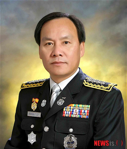 【정선=뉴시스】김경목 기자 = 박창진(53) 강원 정선소방서장이 오는 10일 취임식을 갖고 본격 업무를 시작한다. (사진=정선소방서 제공) photo31@newsis.com