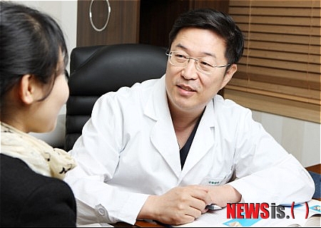 【서울=뉴시스】유희연 기자 = 오앤영성형외과에서 개발한 줄기세포 수술은 기존에 6개월이 걸렸던 코재수술 시기를 3주로 앞당길 수 있다.(사진=오앤영성형외과 제공) 