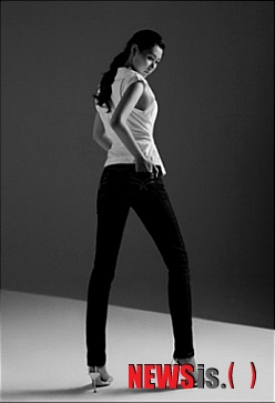 【서울=뉴시스】유희연 기자 = S-차밍스쿨의 이나영 원장.(사진=에스차밍스쿨 제공)