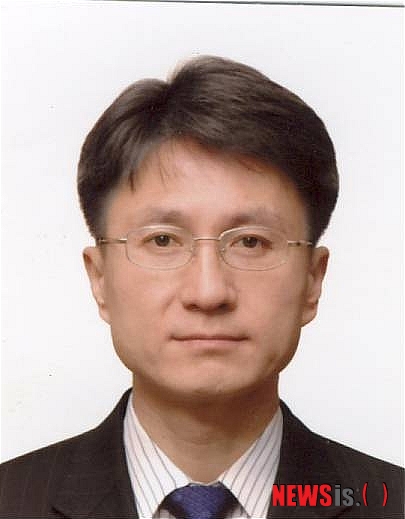 【서귀포=뉴시스】강재남 기자 = 롯데호텔제주는 박재홍(51사진) 신임 총지배인이 취임했다고 1일 밝혔다. (사진=롯데호텔제주 제공)&nbsp; photo@newsis.com