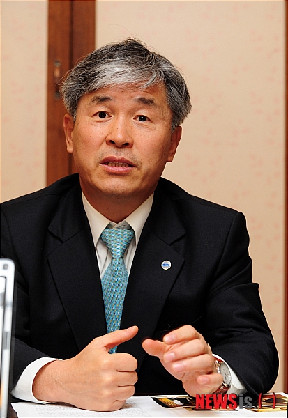 【서울=뉴시스】백영미 기자 = KBS 1TV 'TV문학관'이 부활한다. 2009년 12월30일 '사람의 아들'을 끝으로 막을 내린 지 약 2년 만이다. 