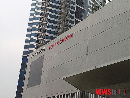 【서울=뉴시스】박영주 기자 = 롯데시네마(대표 손광익)가 31일 베트남 하노이에 ‘롯데시네마 베트남 하노이 랜드마크’관을 개관한다.&nbsp; 