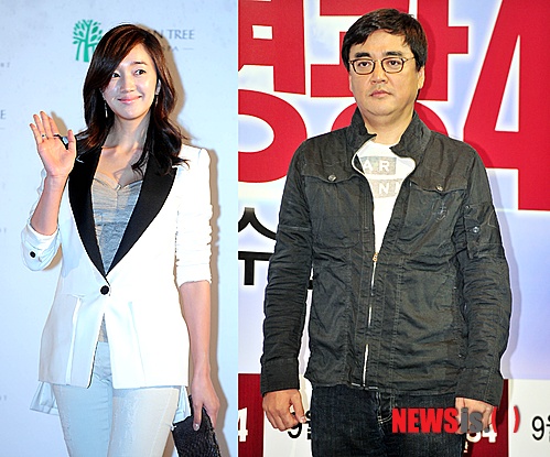 【서울=뉴시스】박영주 기자 = 탤런트 수애(32)가 태원엔터테인먼트 정태원(48) 대표와의 교제설을 부인했다.&nbsp; 수애 소속사 스타제이엔터테인먼트 관계자는 2일 "수애와 정 대표가 열애 중이라는 말은 사실이 아니다"면서 "정 대표가 수애를 잘 챙겨주고, 두 사람이 친한 것은 사실이지만 연인관계는 아니다"고 해명했다.&nbsp; 이들은 2010년 SBS TV 드라마 '아테나: 전쟁의 여신'을 통해 인연을 맺었다. 촬영이 끝났을 무렵부터 두 사람이 사귄다는 소문이 나돌았다.&nbsp; 한편, "수애와 정 대표가 지난 설에 강원도로 둘 만의 여행을 갔다 왔으며 현재 결혼에 대해서도 진지하게 생각하고 있는 단계"라는 보도가 2일 나왔다.&nbsp; gogogirl@newsis.com