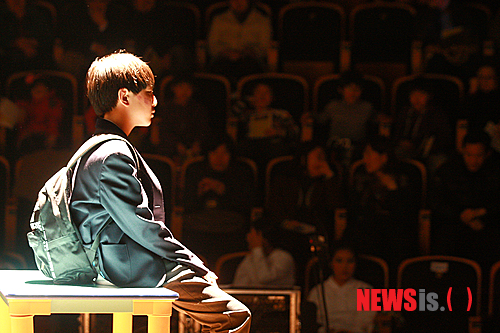 【서울=뉴시스】박상훈 기자 = 6일 오후 서울 광화문 KT올레스퀘어 드림홀에서 열린 학부모와 아이들의 창작극 '착한 자녀가 되고 싶어요, 하지만!'이 열리고 있다. (사진=종로구 제공)&nbsp; photo@newsis.com 