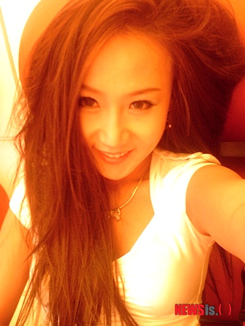 【서울=뉴시스】김정환 기자 = '여제자' 엄다혜가 영화 '돈의 맛'에 출연했다. 아니나 다를까, 알몸으로 스크린을 가득 채우고 있다.&nbsp; ace@newsis.com&nbsp; 