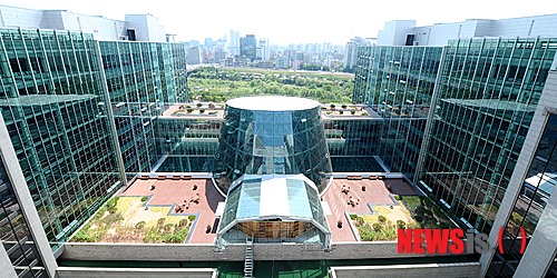 【서울=뉴시스】박종민 기자 = 서울 영등포구에서 바라본 의원회관. jmc@newsis.com