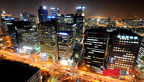 증권 전문가들 "유래없는 변동성..하단 예측 어렵다"