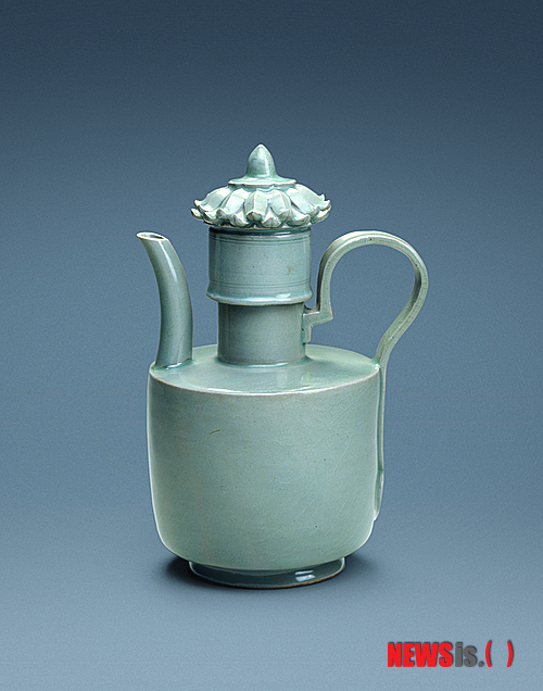 【서울=뉴시스】유상우 기자 = 미국 유명 박물관들이 소장한 한국의 미술품들이 한 자리에 모인다.&nbsp; 국립중앙박물관과 한국국제교류재단은 5일부터 8월5일까지 '미국, 한국미술을 만나다' 특별전을 상설전시관 특별전시실에서 개최한다. 미국 내 총 30개 한국실 또는 한국 코너 중 주요 박물관 9곳에서 가져온 한국미술품 86점을 선보인다.&nbsp; swryu@newsis.com