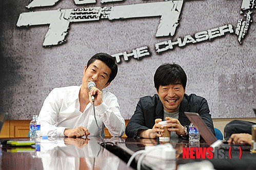 【고양=뉴시스】박영주 기자 = SBS TV 드라마 '추적자 The CHASER'의 투톱 손현주(47)와 김상중(47)이 서로의 연기력을 높이 평가했다. gogogirl@newsis.com