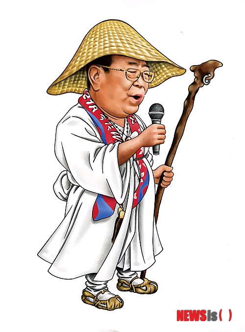 【서울=뉴시스】김정환 기자 = '85세 청년' 송해의 '빅 쇼'가 추석 연휴를 기점으로 전국을 달군다.&nbsp; 지난해 9월 12, 13일 서울 장충체육관에서 선보인 '송해 빅쇼'는 1년간 대구 부산 전주 대전 창원 광주 안동 울산 의정부 수원 제주 등지로 이어지는 전국 투어를 성공적으로 마쳤다.&nbsp; 올해 시즌2는 '노래하는 팔도유람 송삿갓'이 주제다. 추석연휴인 9월30일과 10월1일 2회(오후 3·7시)씩 총 4회에 걸쳐 서울 세종문화회관 대극장 무대에 오른다. 이후 내년 설까지 다시 전국을 순회한다.&nbsp; MC는 허참이다. 코미디언 엄용수 변아영 김보화, 가수 김용임 신유 금잔디 등이 힘을 보탠다. KBS 예능PD 출신 이상흡 감독이 연출한다.&nbsp; 송해는 남원 광한루, 제주, 경주 불국사, 목포 등 명승을 무대배경으로 '성춘향전' '제주해녀' '자갈치 아지매' '목포의 눈물' 등을 뮤지컬로 선보인다.&nbsp; 제작사는 "지난해 '송해빅쇼' 시즌1이 송해 본인의 일대기를 조명했다면, '노래하는 팔도유람 송삿갓'은 각 지역의 상징을 소재로 새로운 스토리텔링 작업을 한 것"이라면서 "실버 공연문화 창출의 선두주자임을 확신한다"고 전했다.&nbsp; ace@newsis.com