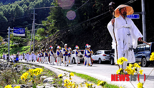 【영월=뉴시스】홍춘봉 기자 = 24일 강원 영월군은 김병연 탄생 205주년을 기념하는 제15회 김삿갓 문화제를 내달 19~21일 3일간 김삿갓 유적지 (김삿갓면 와석리 소재)일원에서 개최한다고 밝혔다. (사진=영월군 제공)&nbsp; casinohong@newsis.com 