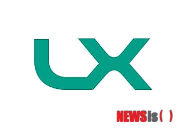 【서울=뉴시스】대한지적공사는 다음달 10일 서울 삼성동 코엑스에서 미래성장전략을 발표하는 '비전 2025'을 개최하고 새롭게 도입한 CI(기업 이미지)와 BI(브랜드 이미지)를 공개할 계획이라고 26일 밝혔다.(사진=대한지적공사 제공)