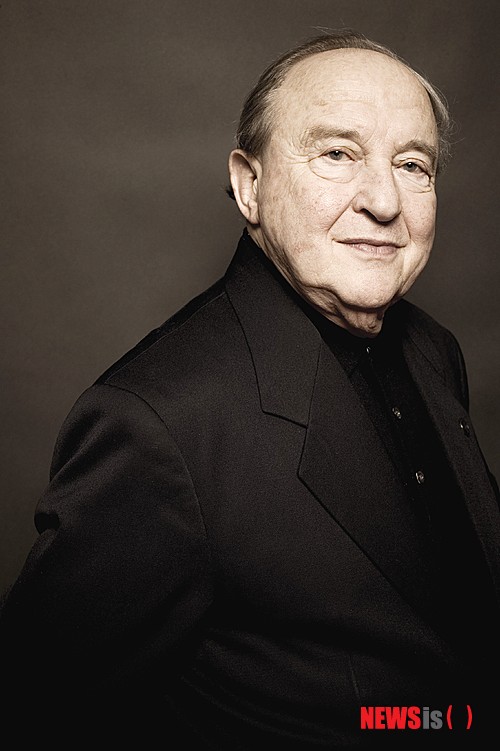 【서울=뉴시스】이예슬 기자 = 피아노 앙상블 '보자르 트리오'의 창단멤버인 메나헴 프레슬러(89)가 온다. ashley85@newsis.com
