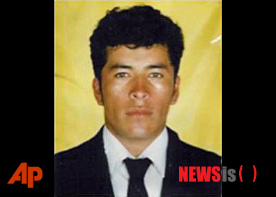 【AP/뉴시스】멕시코 해군은 멕시코 해병대원들이 북부의 코아휠라주에서 제타스 마약 카르텔의 두목 에리베르토 라스카노를 사살했다고 발표했다. 사진은 멕시코 검찰이 공개한 것으로 연도는 미상이다.