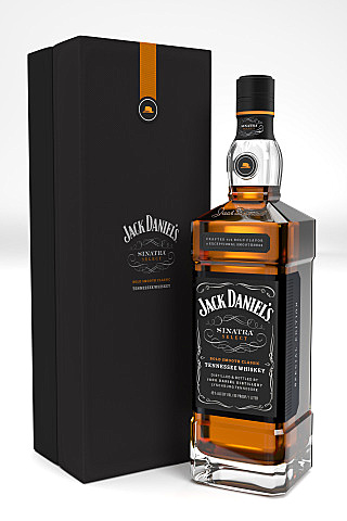 sinatra_bottle_and_giftbox