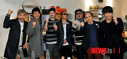 【서울=뉴시스】유상우 기자 = 통계청 등에 따르면 전체 가구의 25%가 1인 가정이다. ‘나홀로족’이 점점 늘고 있는 것이다. 이는 늦은 결혼과 고령화 등으로 발생한 현상이다.&nbsp; swryu@newsis.com