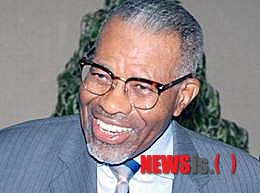 사우디 이슬람 개발은행(Islamic Development Bank Group) 총재, 아마드 모하메드 알리 알 마다니 (Ahmad Mohamed)