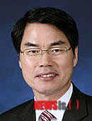 【서울=뉴시스】박근혜 대통령이 13일 오후 각 부처 차관인사를 단행했다. 교육부 차관에 나승일 서울대 산업인력개발학과 교수를 내정했다. (사진=청와대 제공)&nbsp; photo@newsis.com