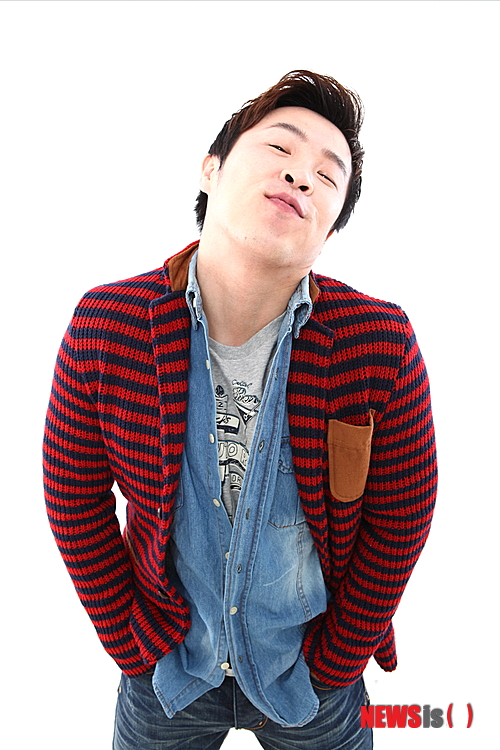 【서울=뉴시스】오제일 기자 = 엠넷 오디션 프로그램 '슈퍼스타K 4' 출신 가수 연규성(34)이 오디션을 극화한 뮤지컬 '위대한 슈퍼스타'에 출연한다.&nbsp; kafka@newsis.com