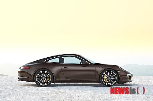 첨부용//포르쉐 911 카레라 4S