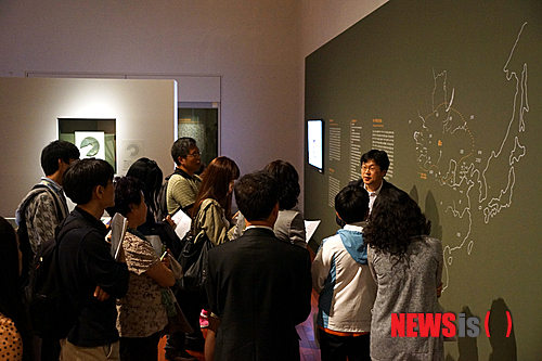 【서울=뉴시스】유상우 기자 = 국립중앙박물관이 6월 야간개장 전시설명 프로그램 ‘큐레이터와의 대화’를 운영한다.&nbsp; swryu@newsis.com