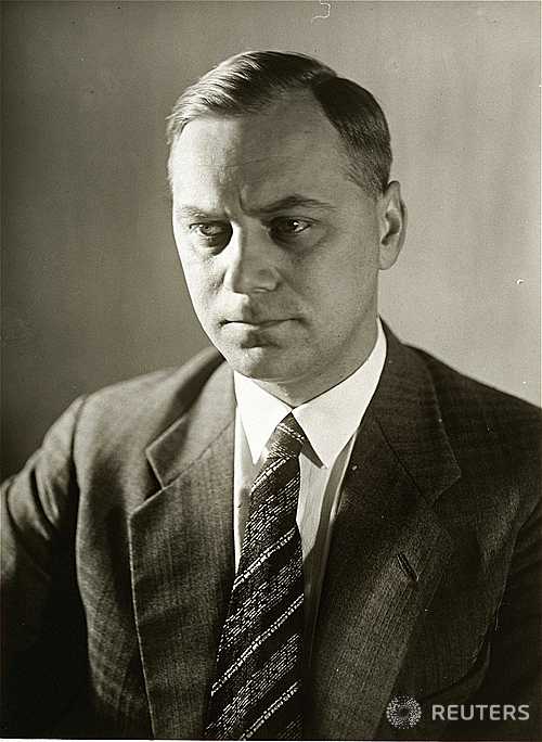 【워싱턴=로이터/뉴시스】미국 워싱턴 홀로코스트 기념박물관이 7일(현지시간) 공개한 1932~1945년 나치즘 이론가인 알프레트 로젠베르크의 인물사진. 미국 정부가 아돌프 히틀러의 측근이자 2차 세계대전 중 수많은 유대인을 비롯한 많은 인명을 학살한 핵심 인물인 알프레트 로젠베르크가 쓴 400쪽 분량의 일기를 발견했다. 2016.06.11 